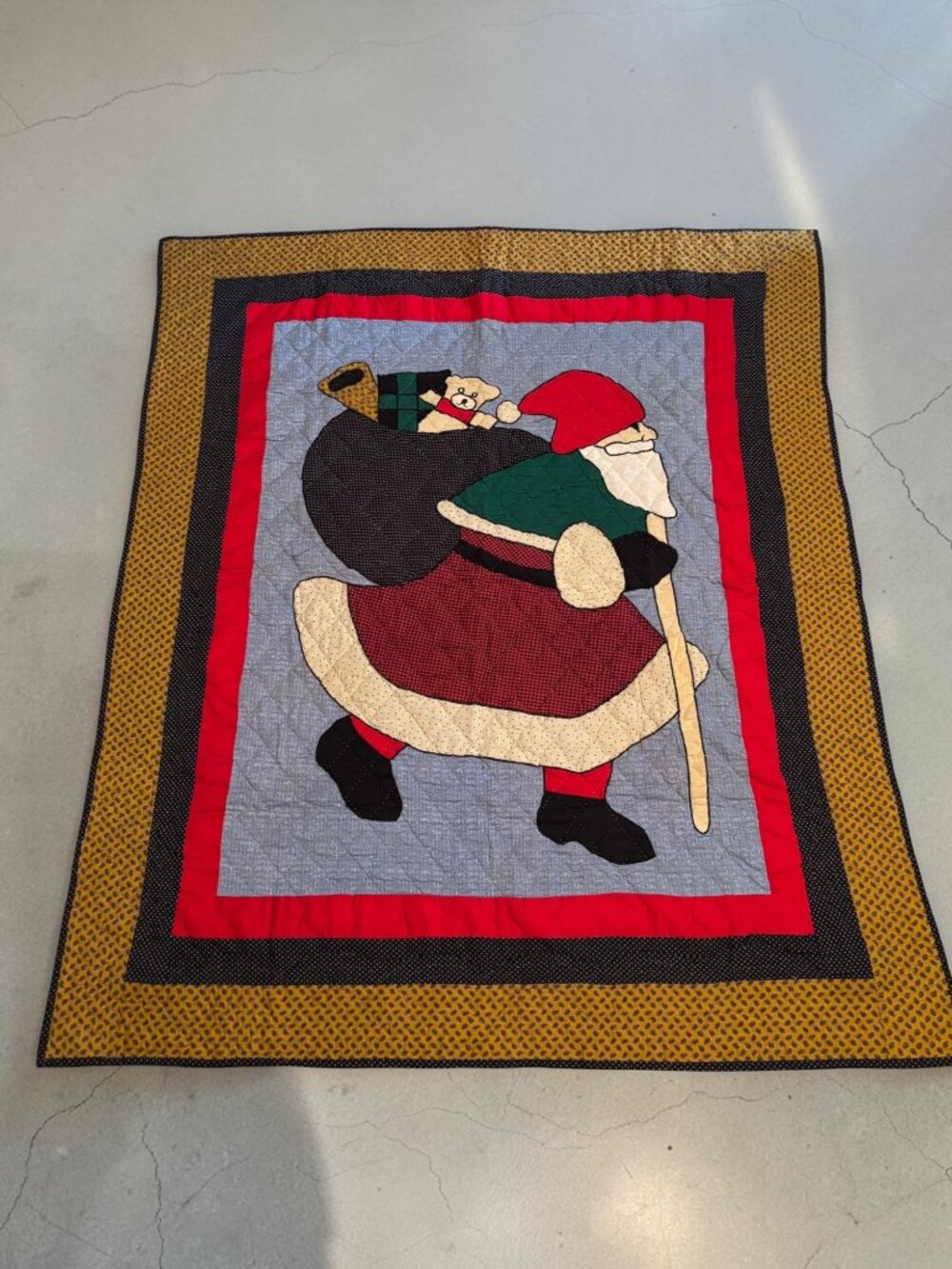 Vintage Santa Quilted Throw Blanket / Wall Hanging With Christmas Bear Applique